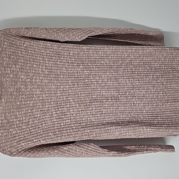 Express Soft Pink Sweater - Picture 8 of 9